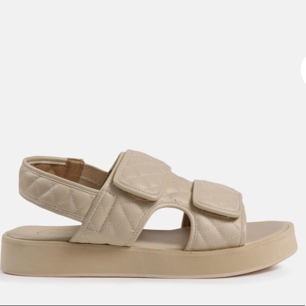 Missguided Cream Quilted Grandad Sandals